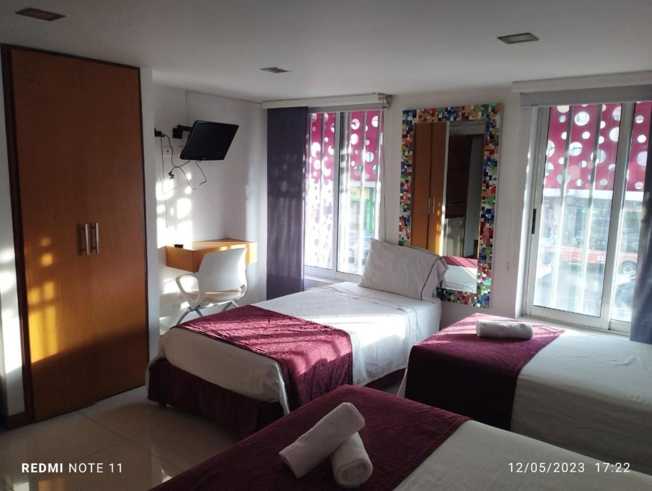 Hotel San Antonio Plaza กาลี ภายนอก รูปภาพ