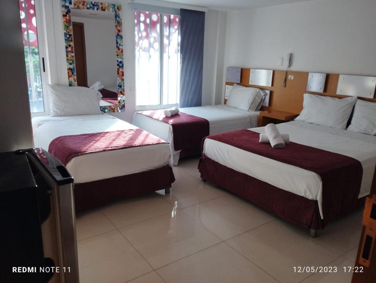 Hotel San Antonio Plaza กาลี ภายนอก รูปภาพ